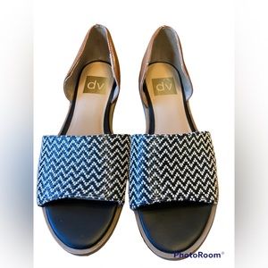 NWOT Dolce Vita Black/White/Brown Peep Toe Flats (size 7)
